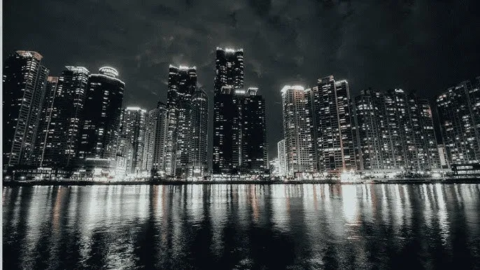 大胆人体艺术 - 城市之光：霓虹背后的人间烟火
